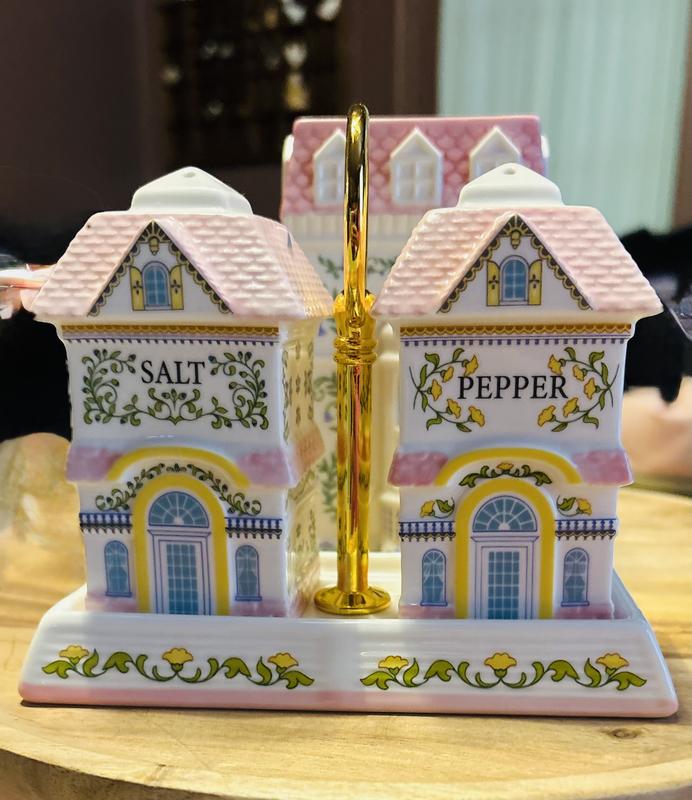 Lenox Spice Village Salt & Pepper with Tray – Lenox Corporation