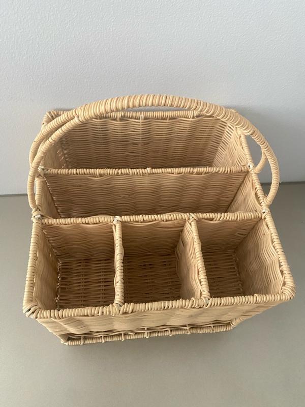 Customer carousel item 6.