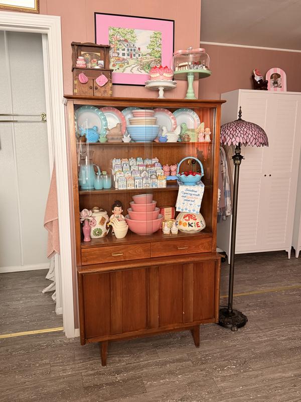 I put them on the middle shelf of my retro cabinet and I love them