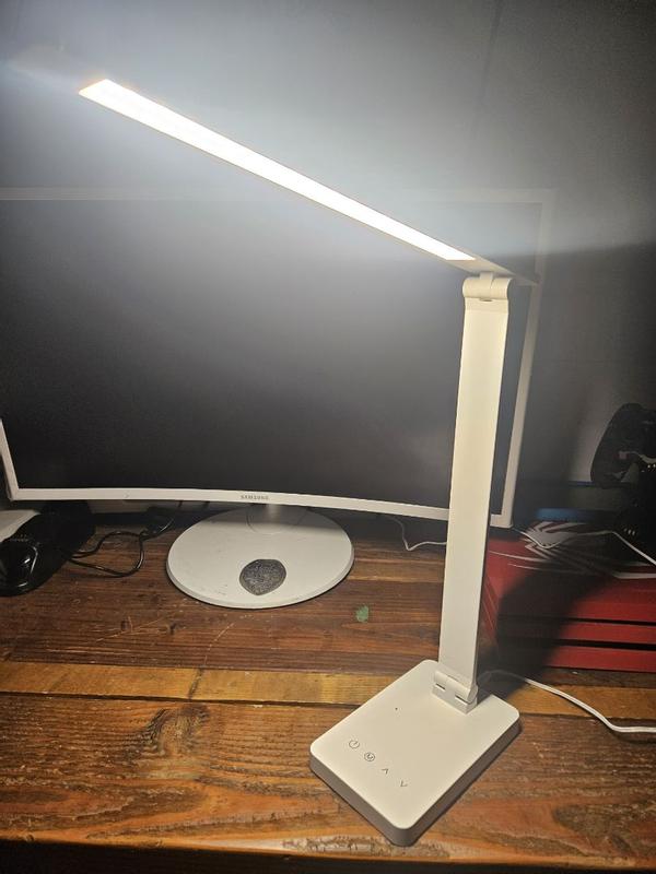 Customer carousel item 11.