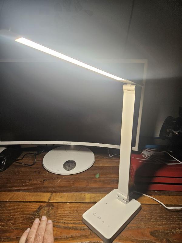 Customer carousel item 8.