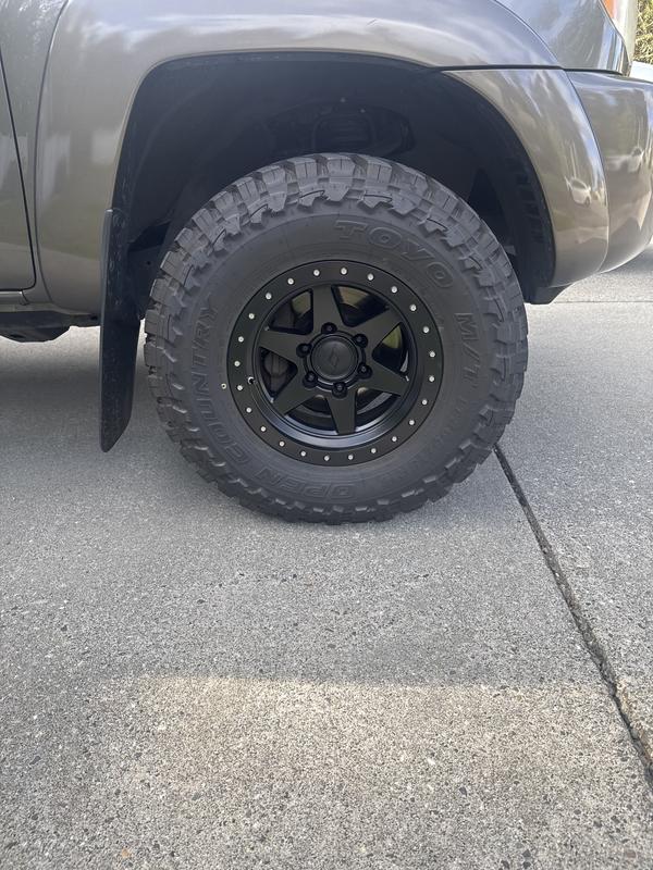 Toyo Open Country M/T Traction M/T Tires - Les Schwab