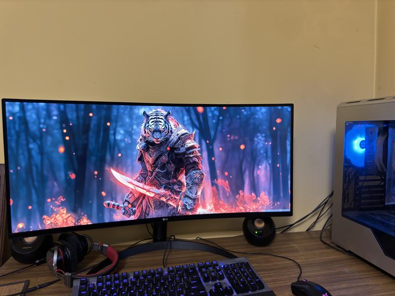 34'' 21:9 Curved UltraWide™ QHD Monitor - 34WP60C-B | LG USA