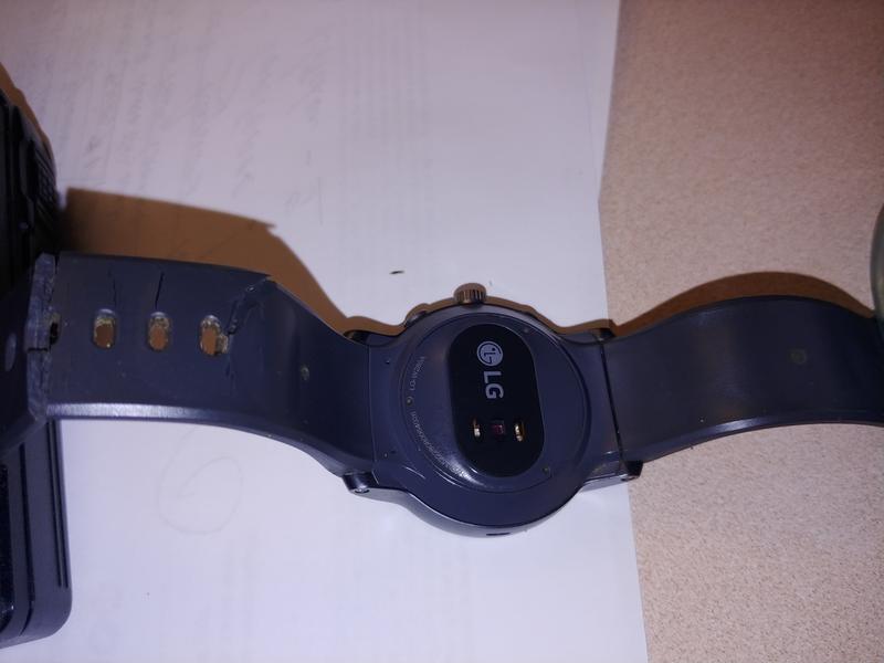 Lg watch clearance sport band broke