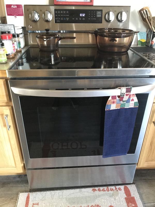 6.3 cu. ft. Electric Range with True Convection (LREL6325F)