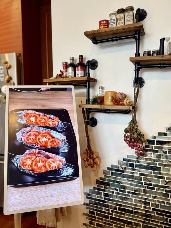 Customer carousel item 5.