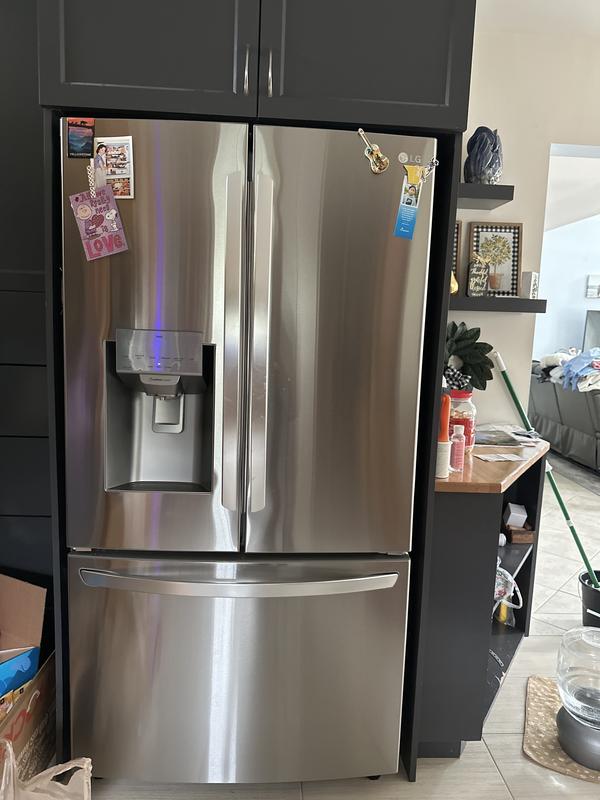 LG 36'' French Door Smart Refrigerator with Ice and Water - LRFS28XBS