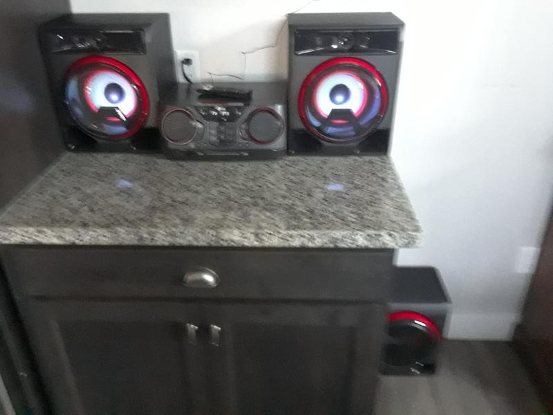 EQUIPO DE SONIDO LG 1100 WATTS CK57 - Recovasa