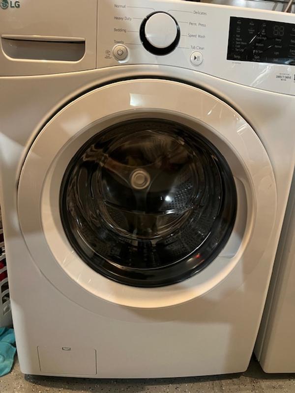 LG WM3050CW: Large Front Load Washer with ColdWash Technology