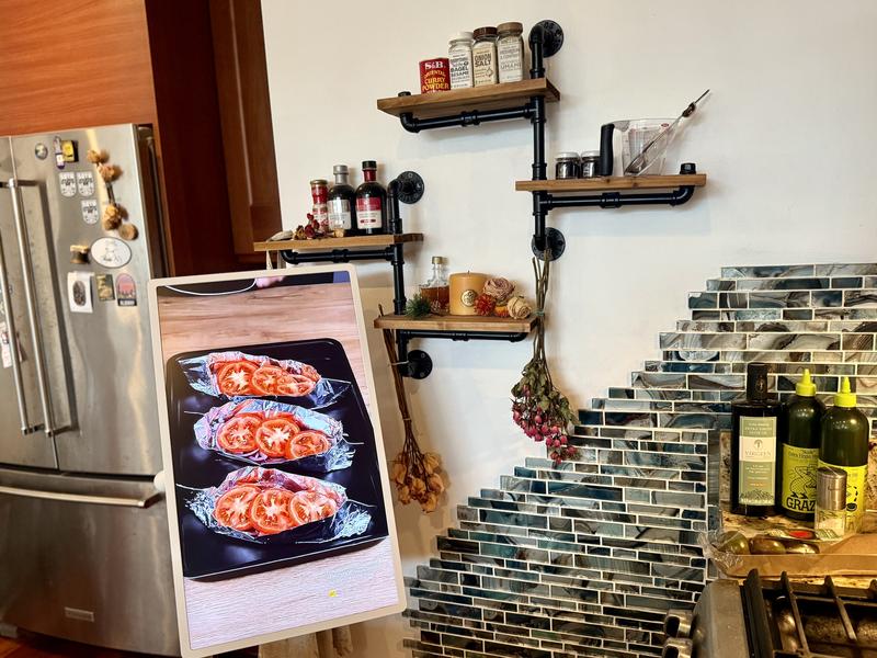 Customer carousel item 4.