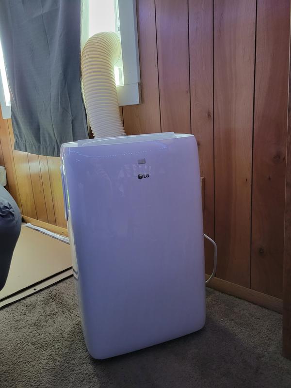 LG Portable Air Conditioner/Dehumidifier 6000btu