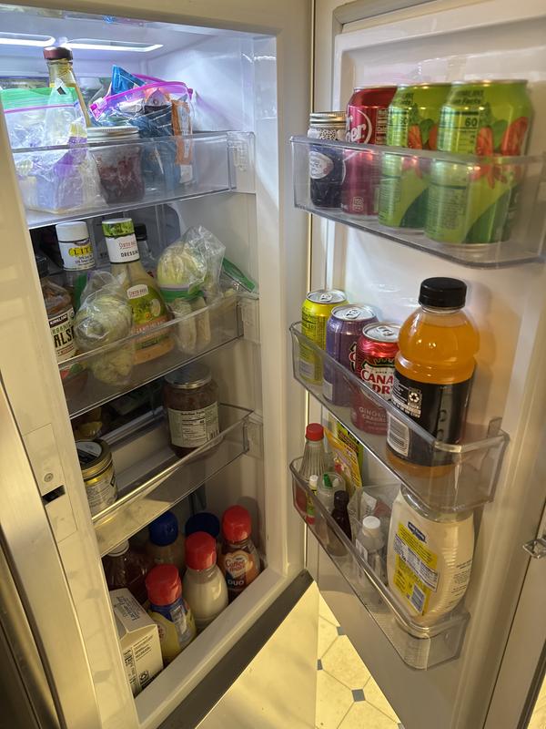 LG 26.1-cu ft Side-by-Side Refrigerator with Ice Maker