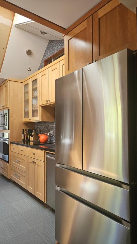 LG LF26C8210S 26 CuFt French Door Refrigerator on Fridge.com