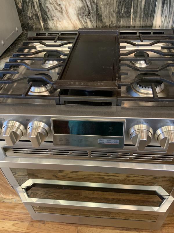 LG SIGNATURE GAS STOVE WITH GRIDDLE M:LUTD4919SN✨100-90 day financing✨No  credit needed, no interest - Appliances - Atlanta, Georgia