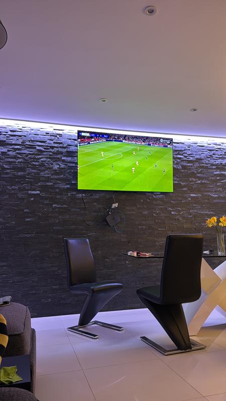 Ignore the cables, they've been hidden now