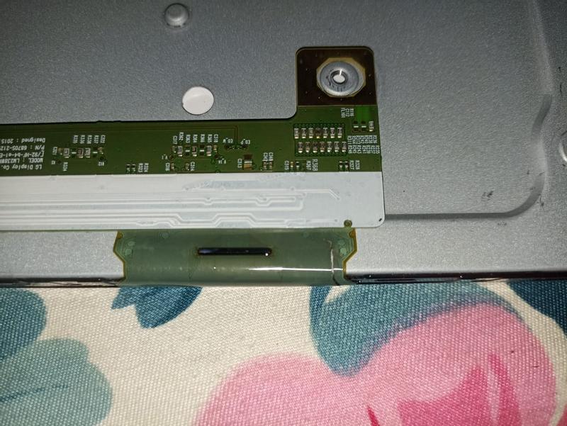 i approach service center but not responding and i frustrated and i opened it so i found this issue now i didn't get this cable.