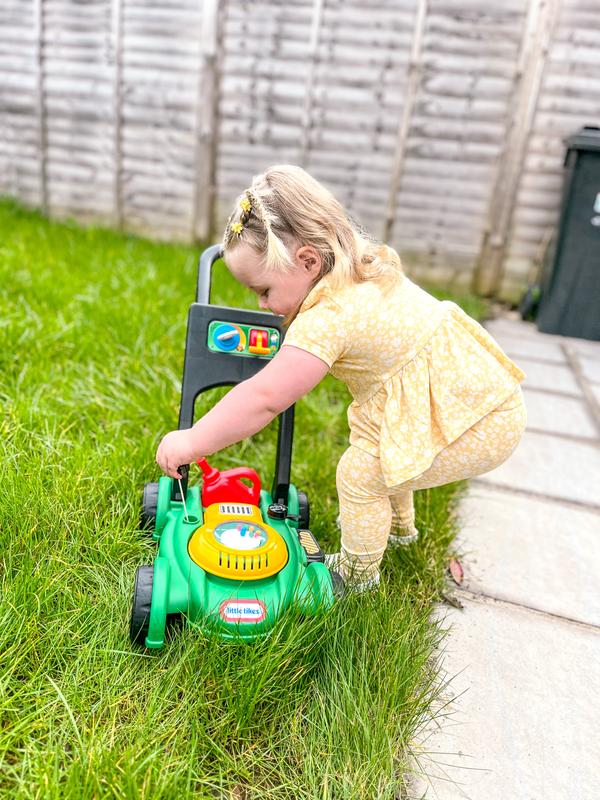 Little tikes gas outlet n go lawn mower