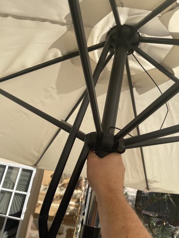 Outdoor Market Stripe 9' Umbrella With Base