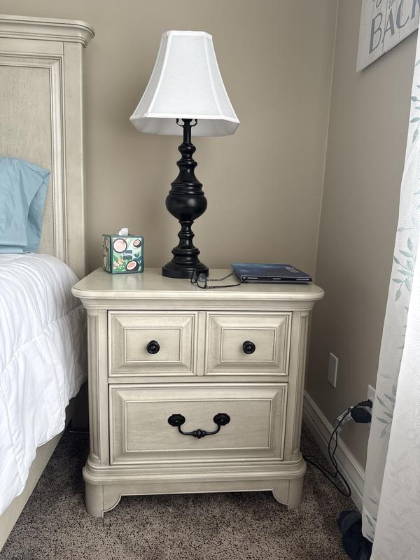 Kincaid White Queen Wood Panel Bed With Storage | Living Spaces