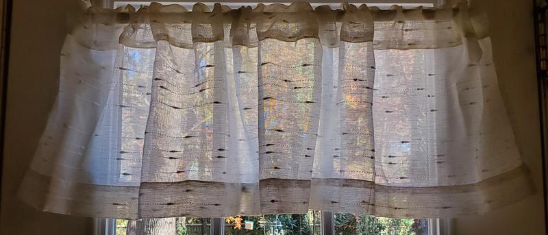 Lets plenty of light shine through!