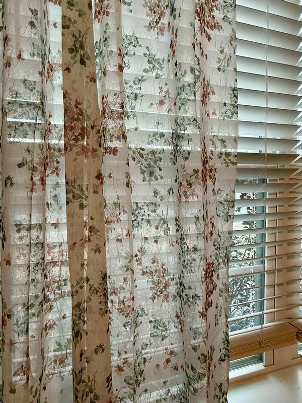 Customer carousel item 3.