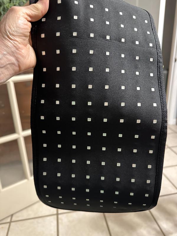 Customer photo for "Red light therapy for rotator cuff relief"