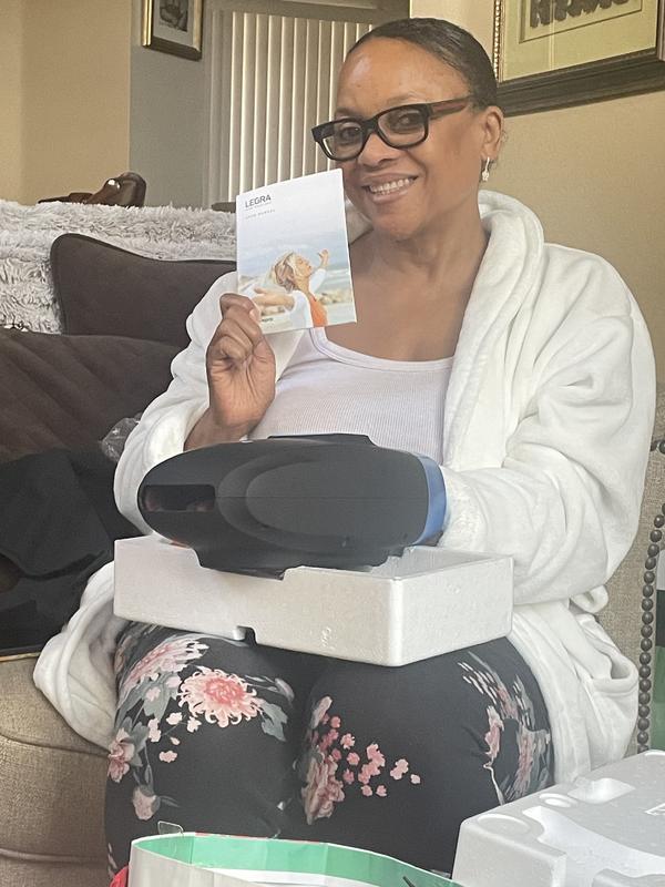 Customer carousel item 6.