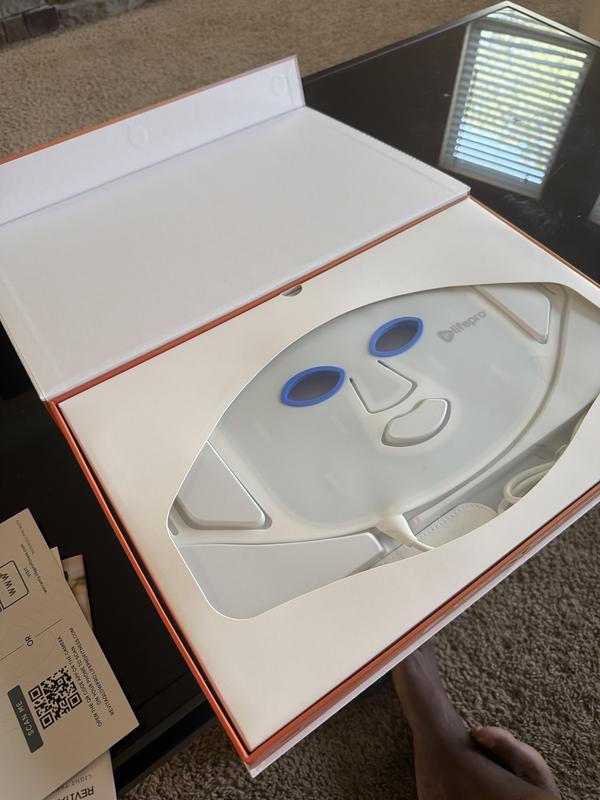 Customer carousel item 12.