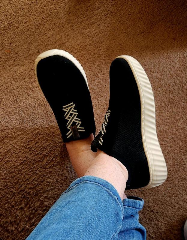 Customer photo for "Quality comfortable shoe"