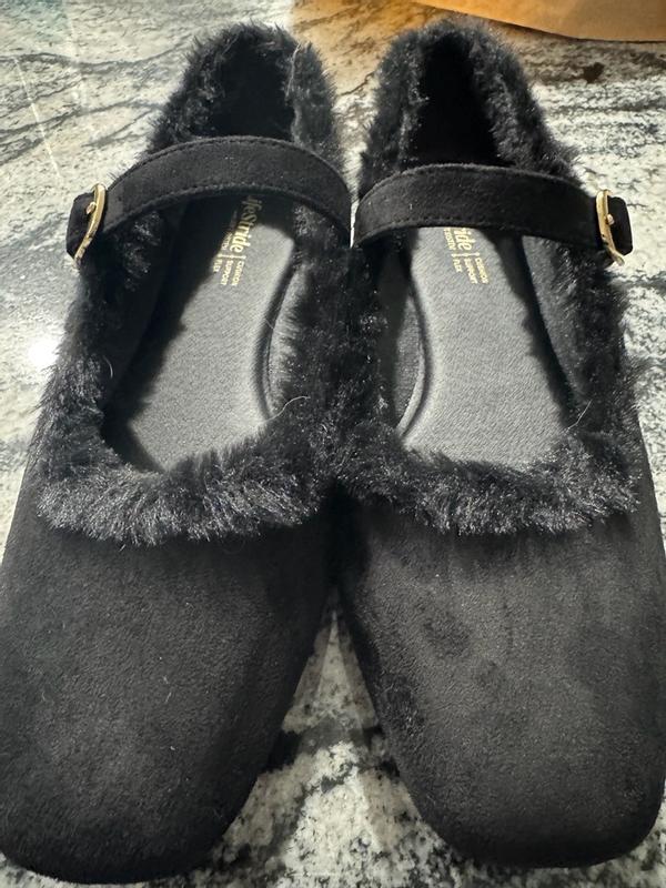 Customer photo for "Stylish & Comfortable!"
