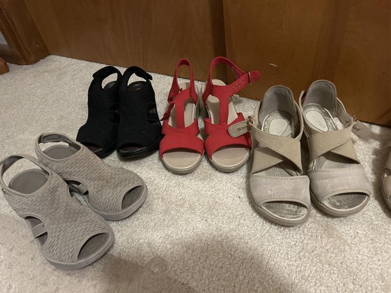 ❤️ Bzees! Best shoes for teaching in!