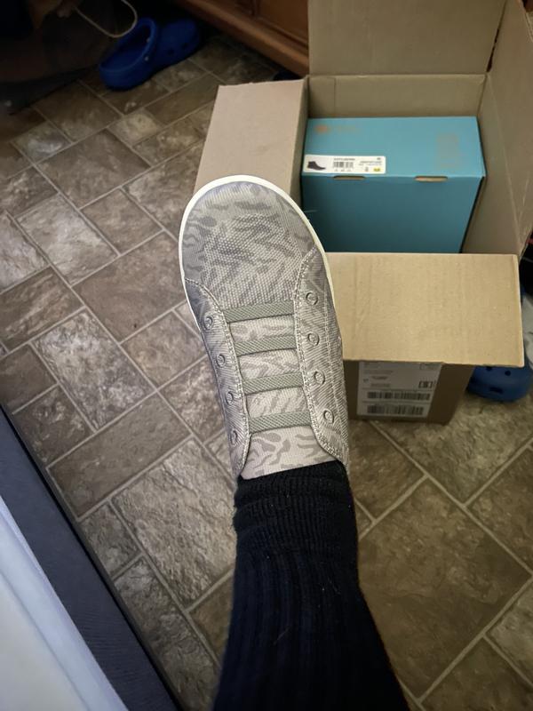 Review Thumbnail Image 0 337708387