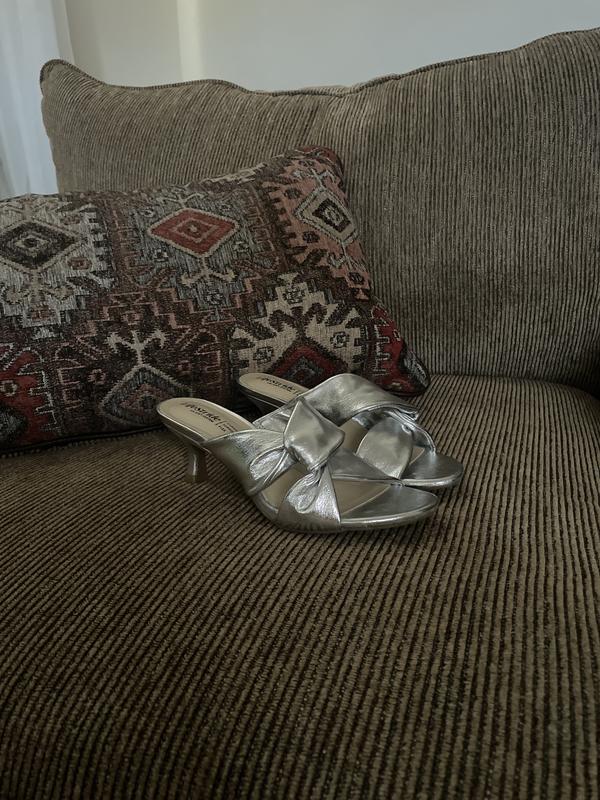 Customer photo for "Definitely recommend these pretty heels"
