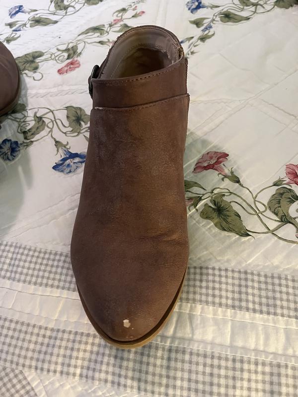 Fabric gone on toe, and fraying around ankle. Heel color wears away.