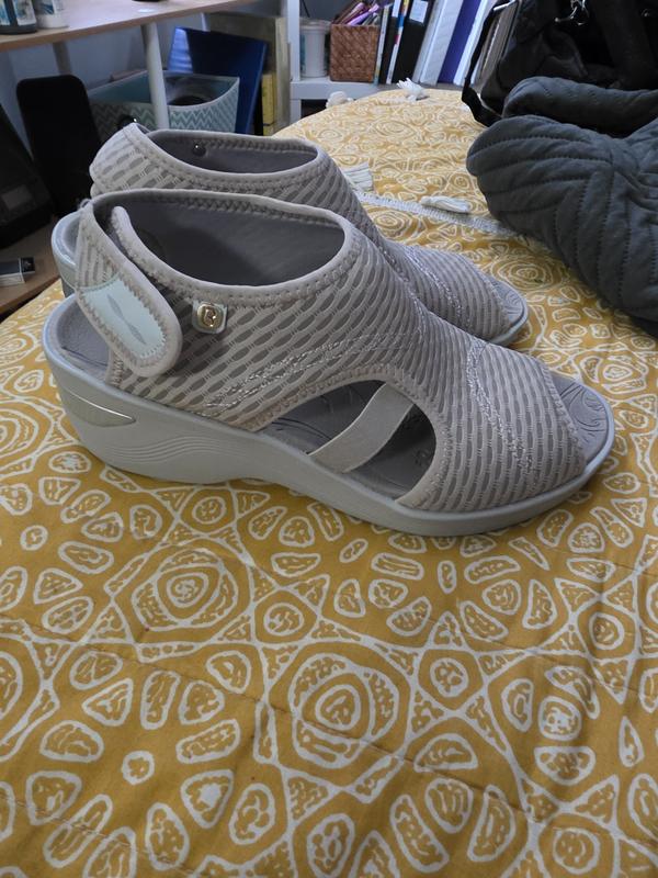 Review Thumbnail Image 0 383432020