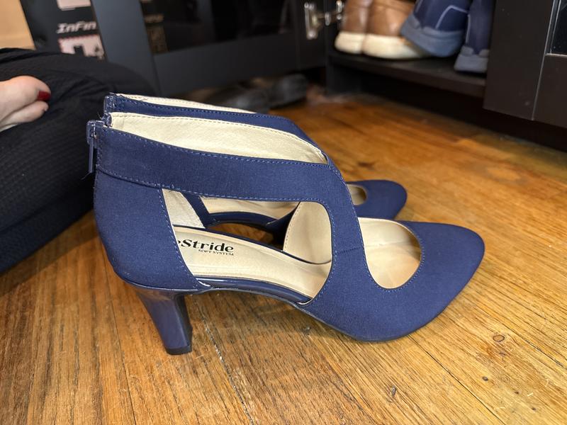 Odd seam on the vertical strap