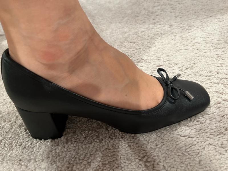 Customer photo for "Very nice pair of shoes"