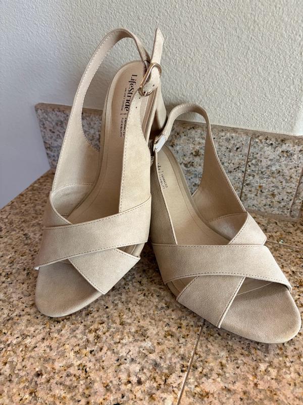 Review Thumbnail Image 1 378877127