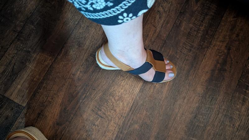 Review Thumbnail Image 1 345147842