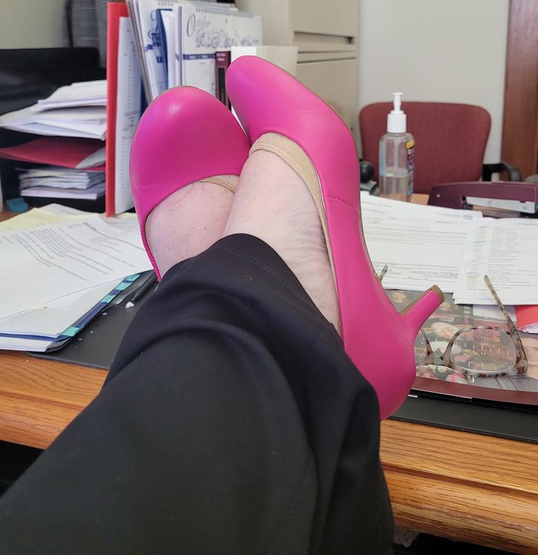 YOURE A PINK PONY GIRL AND YOU DANCE AT THE CLUB