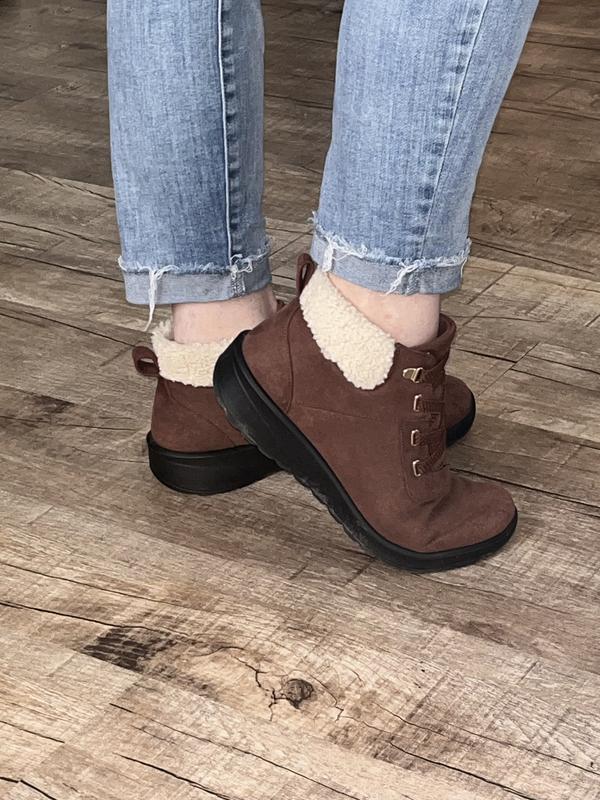 Soft & flexible! (apologies the soles are abit dusty)