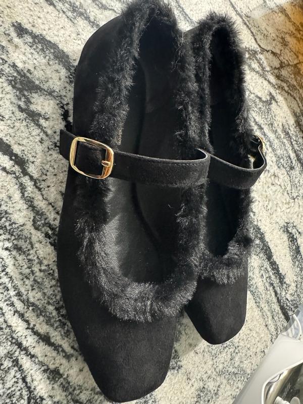 Customer photo for "Stylish & Comfortable!"