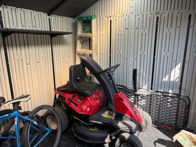 Clean Shed w/Mower