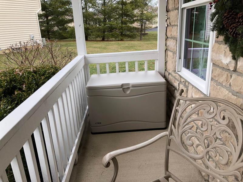 Lifetime 80 gal deck box-fits great in tight spaces!