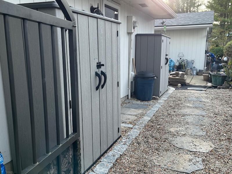 Beautiful wood texture and sturdy construction