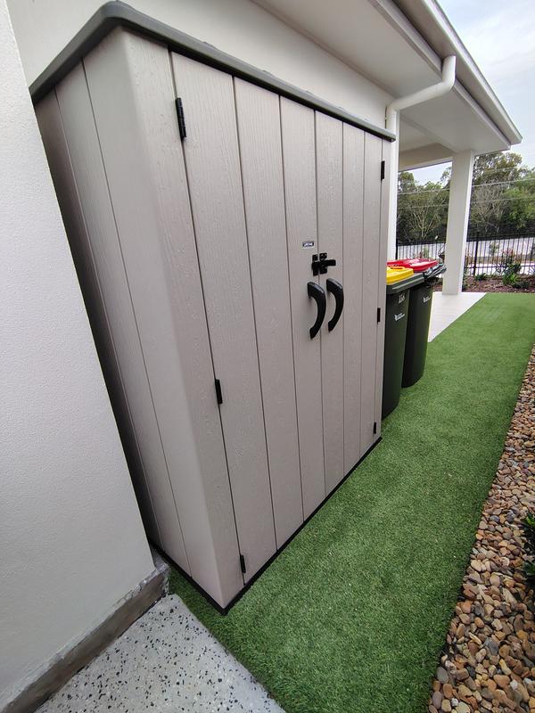 Lifetime Vertical Storage Shed (53 cubic feet)