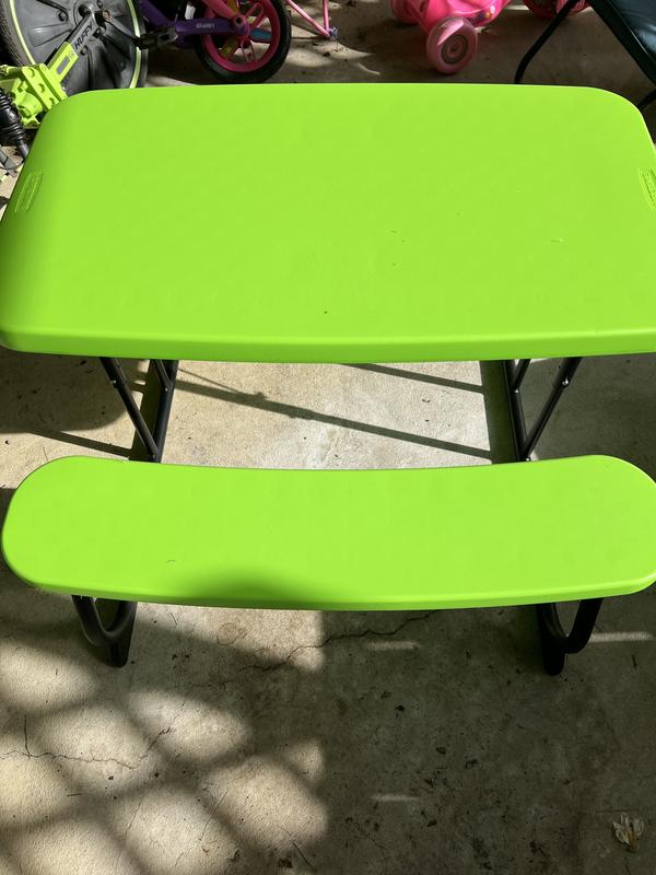 Perfect fun green color