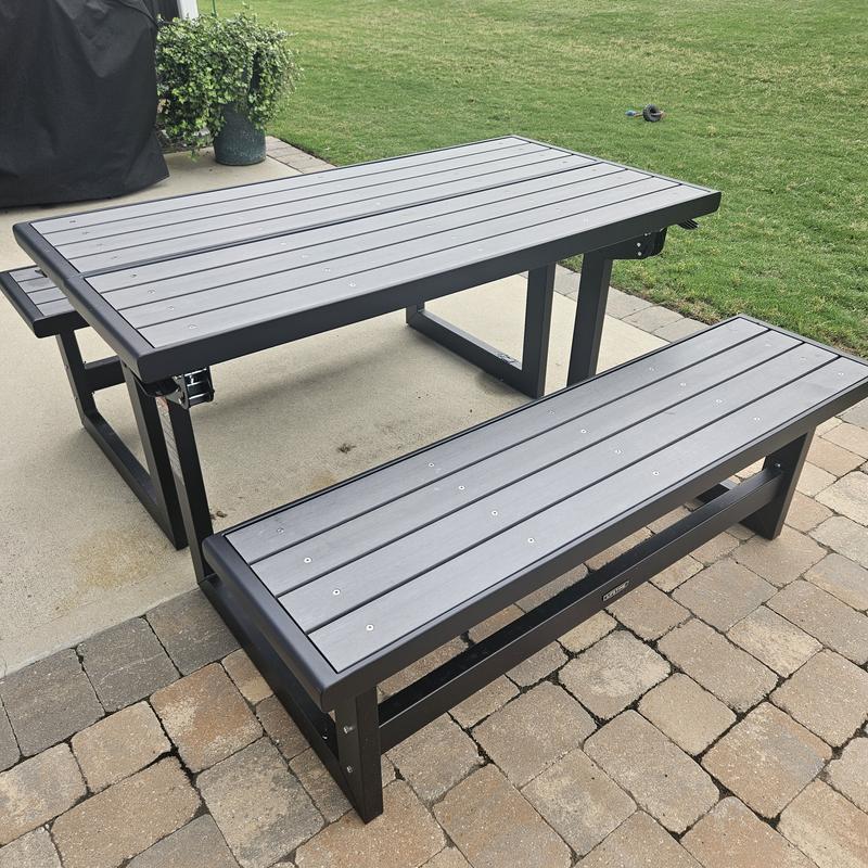 Picnic table style