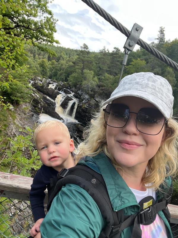 Review Thumbnail Image 0 255310676