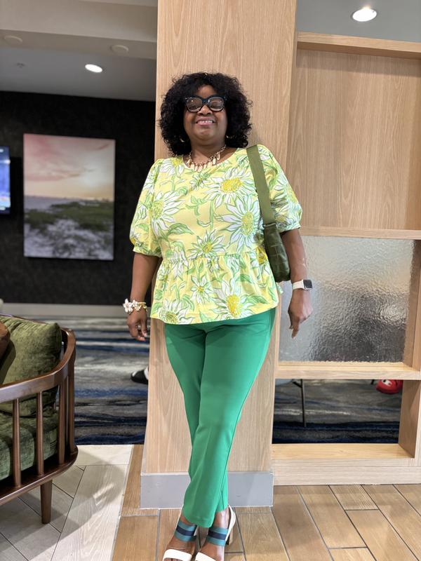 (取寄) リリー ピュリッツァー レディース ショート スリーブ トップ Lilly Pulitzer women Hisli Short Sleeve Top Limoncello Sunbelievable New Lilly Pulitzer Hisli Short Sleeve Top in Limoncello